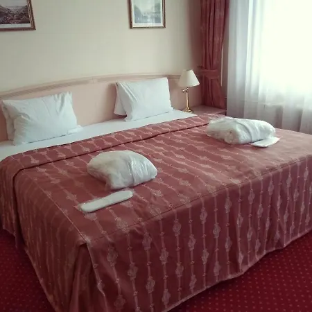 Отель Interhotel