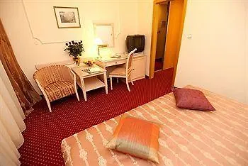 Interhotel Ξενοδοχείο Κάρλοβι Βάρι