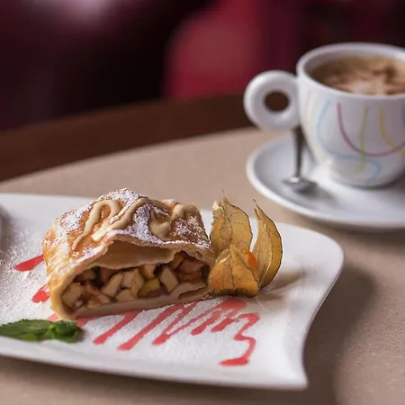 Hotel Interhotel Karlowe Wary